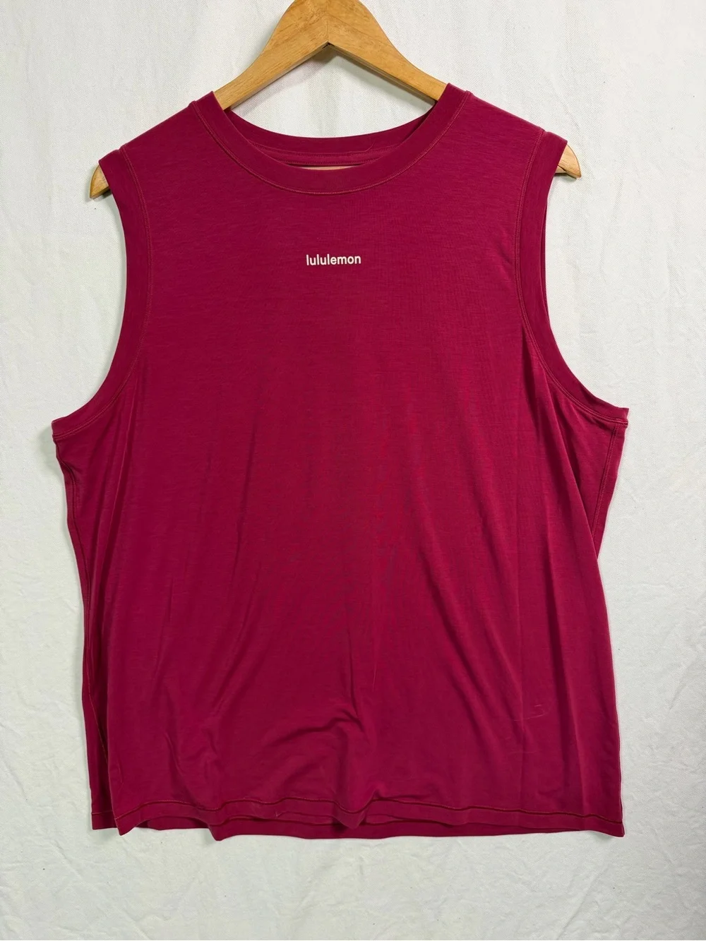 lululemon athletica Women's Tank Top - Rich Burgundy - Picture 1 of 2